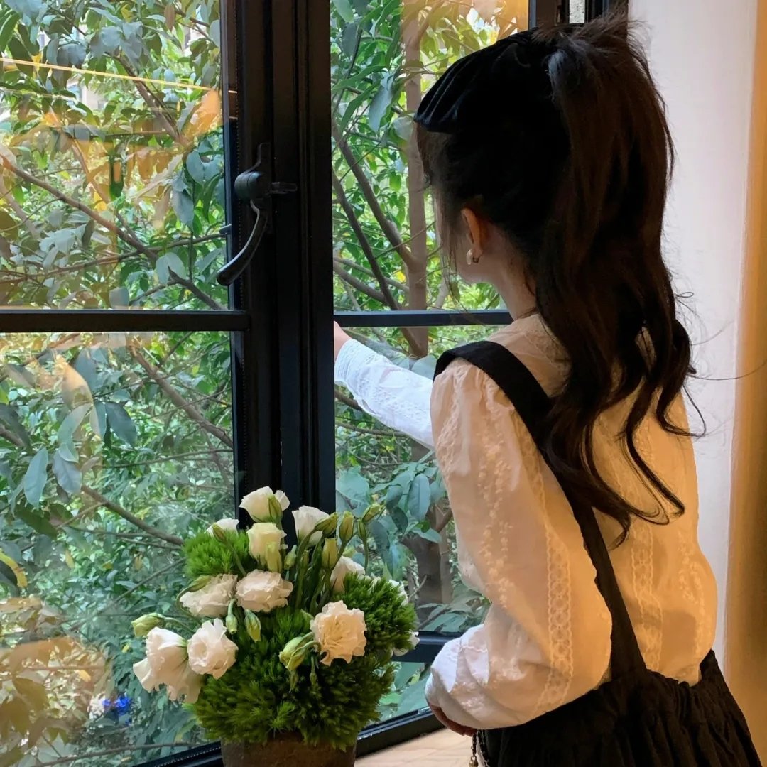 好莱坞诈骗女王
